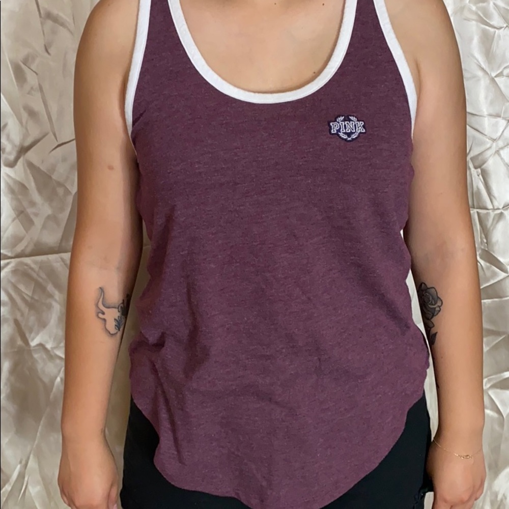 Maroon pink vs tank top